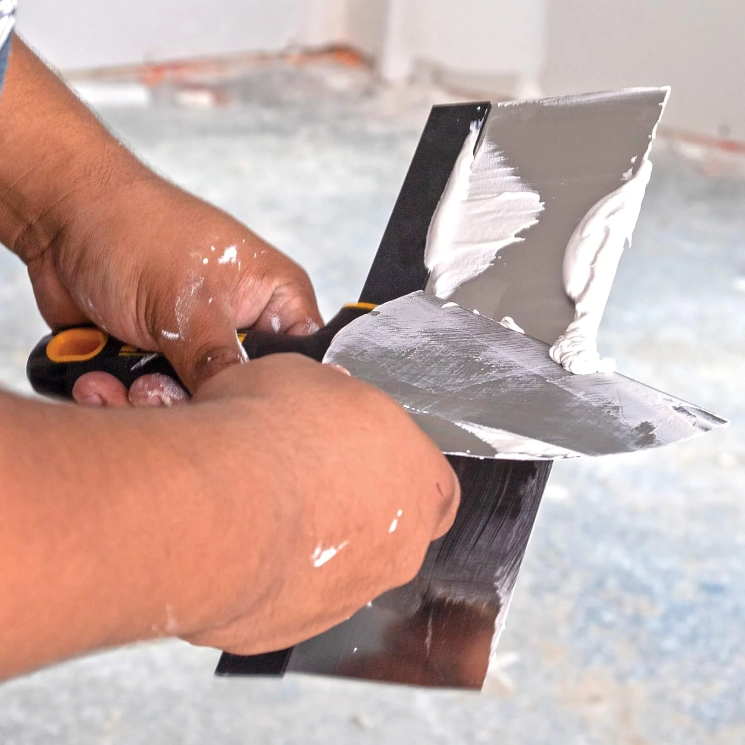 DEWALT Stainless Steel Taping Knife & Mud Pan Set with Soft Grip Handles, 8/10/12 in Knives + 14 in Pan + Bonus 6 in Putty Knife - Image 2