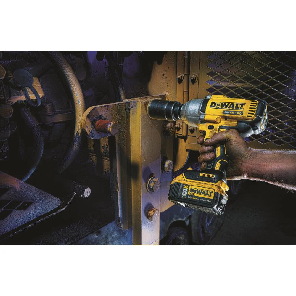 DEWALT XR 20-Volt Max Variable Speed Brushless 1/2-in Drive Cordless Impact Wrench Kit, DCF899P2 (2 Batteries, Charger, Bag) - Image 6