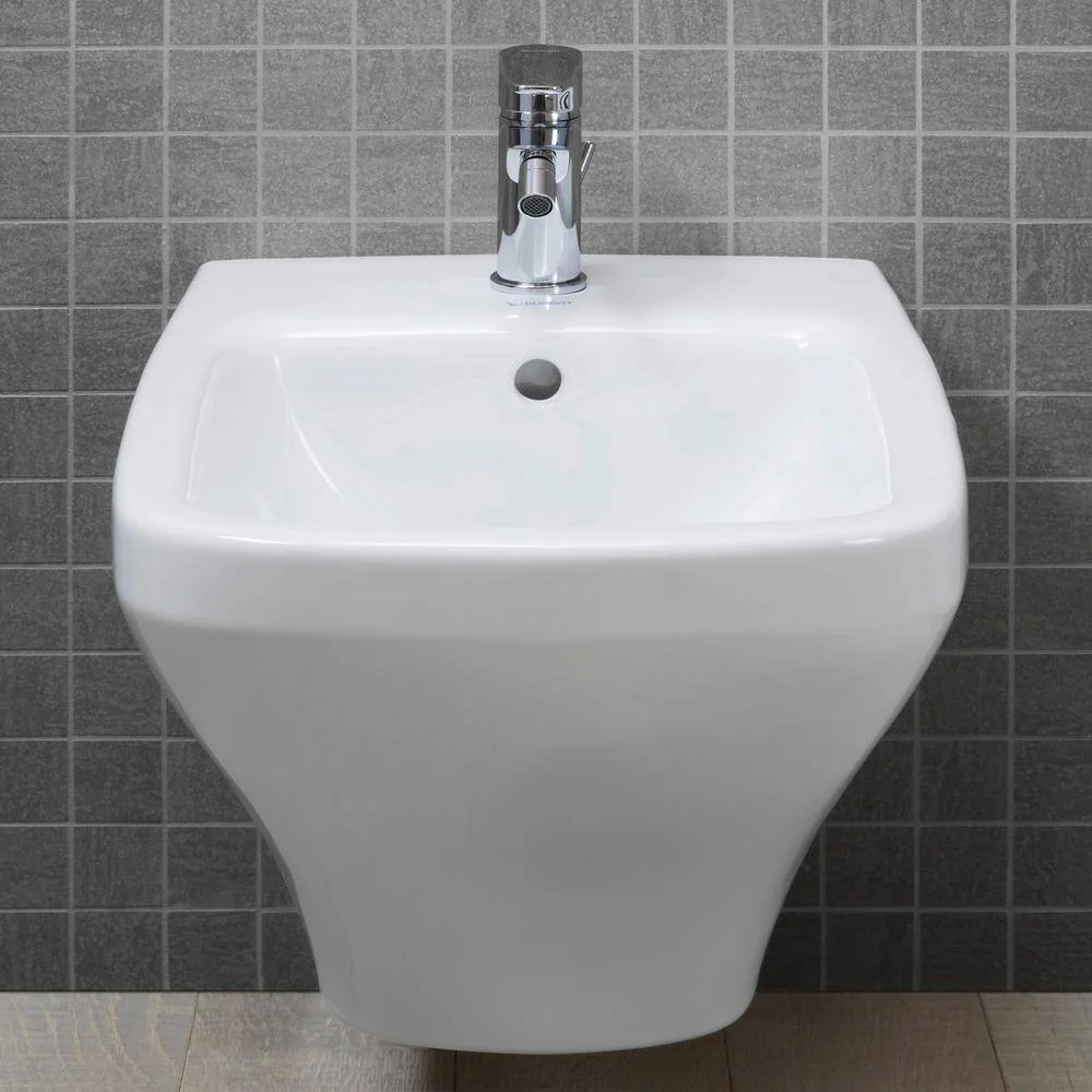 Duravit DuraStyle Round Wall-Mounted Bidet in White - Image 3