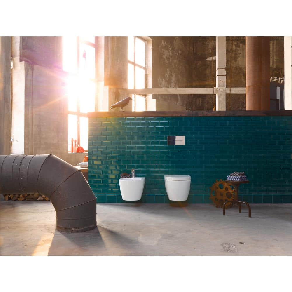 Duravit ME by Starck Wall-Mounted Bidet in White with Vertical Spray - Image 8