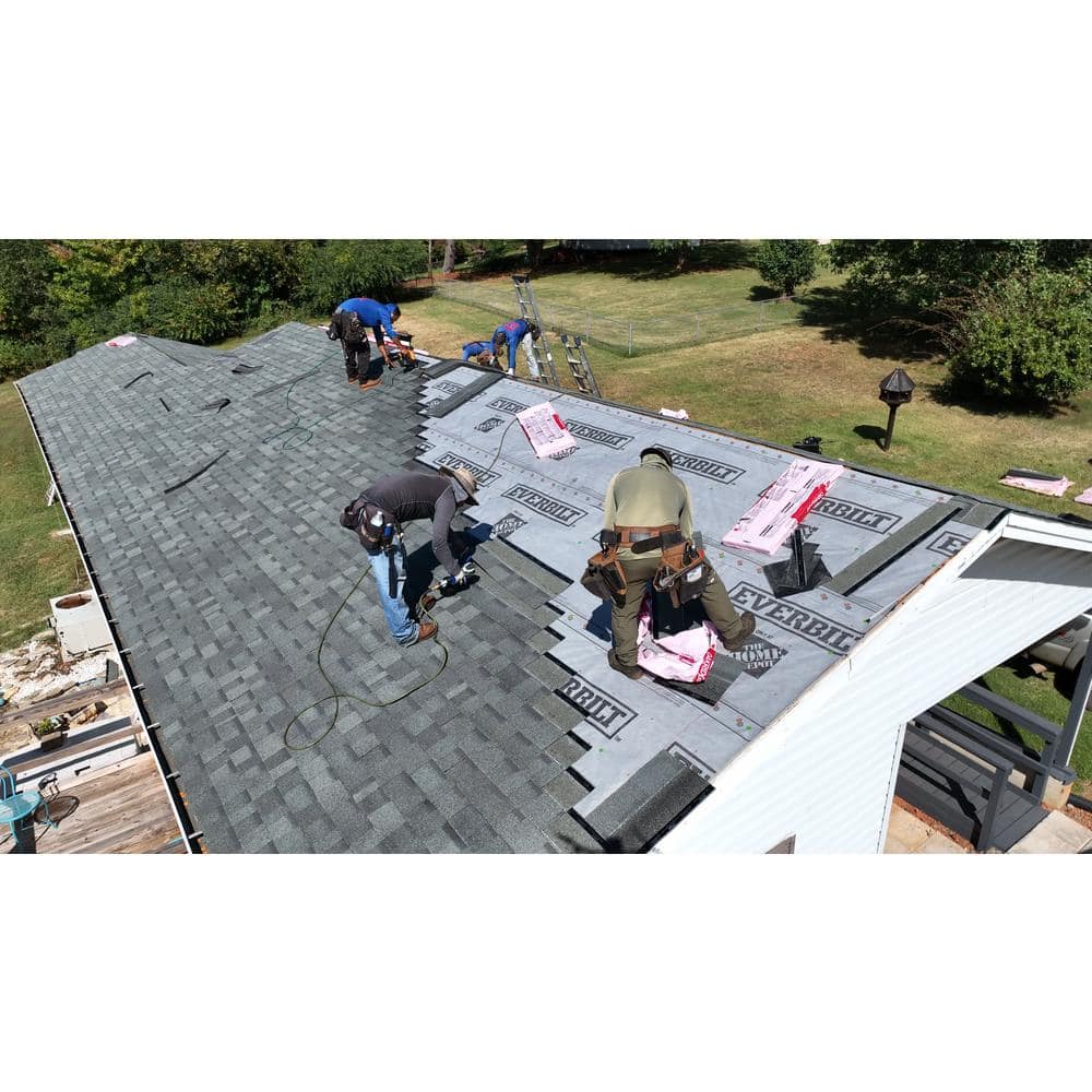 Everbilt 4 ft. x 250 ft. Synthetic Roofing Underlayment, Contractor Grade (10-Square Roll) - Image 2