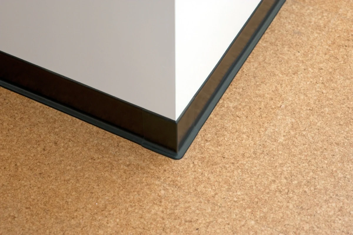 Flexco 4-in x 48-in Black Dahlia Prefinished Vinyl Wall Base - Image 6