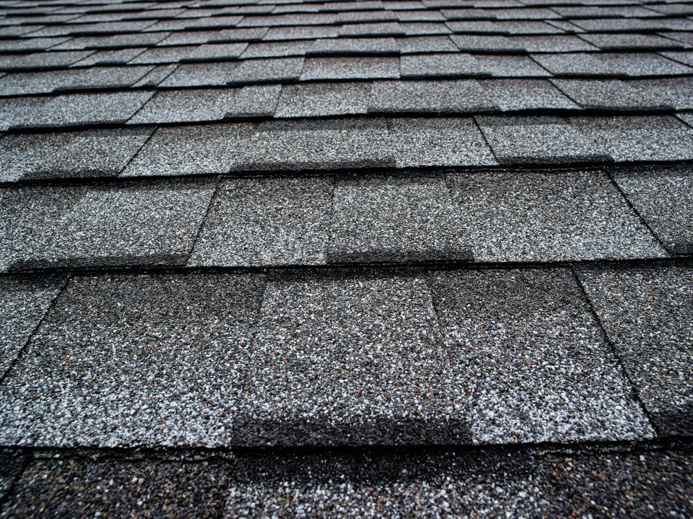GAF Timberline UHDZ Barkwood Architectural Asphalt Roof Shingles, Algae Resistant, 33.33-sq ft per Bundle - Image 6