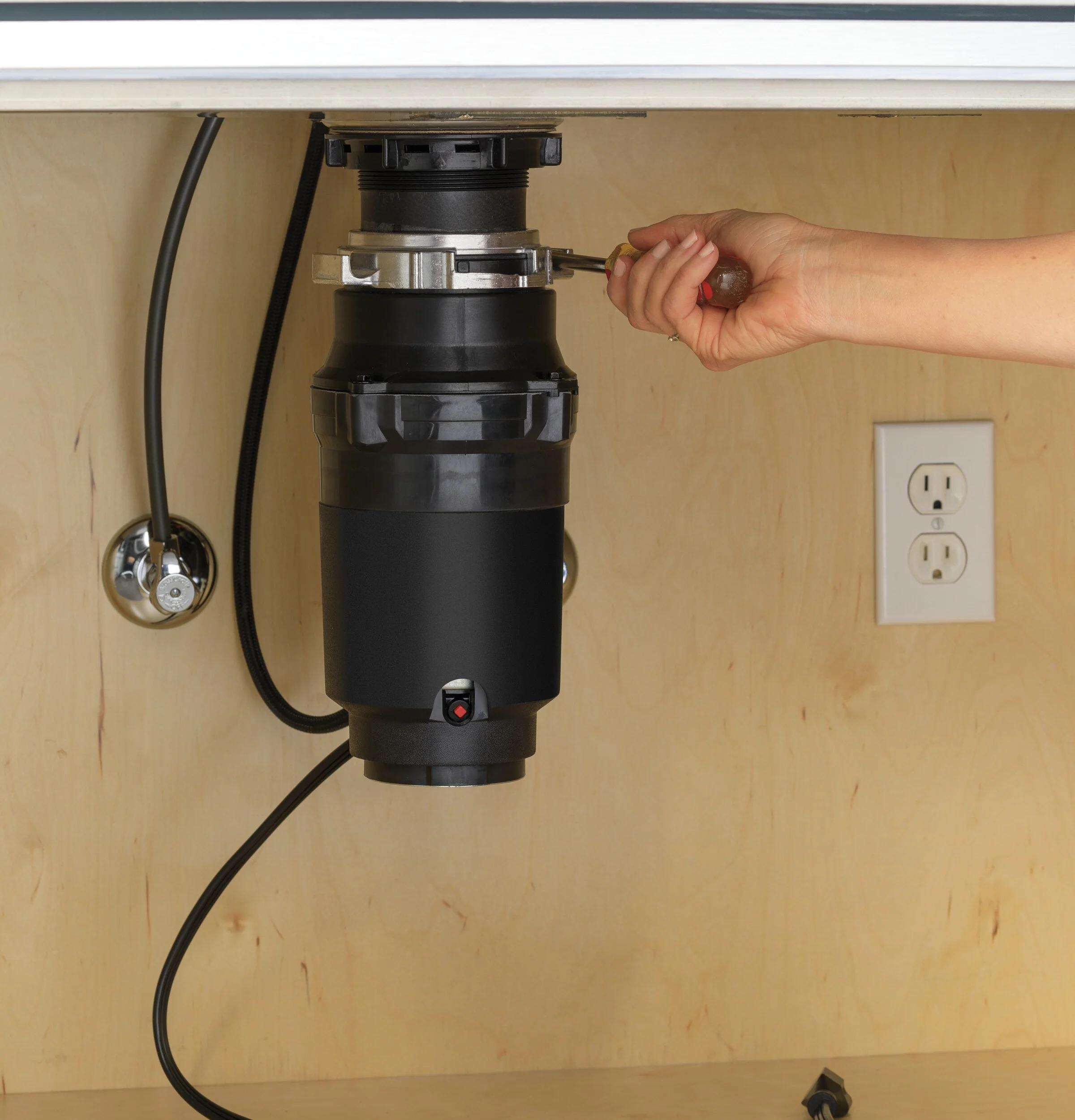 GE 1/2-HP Continuous Feed Noise Insulation Garbage Disposal, Corded, GFC535N - Image 4