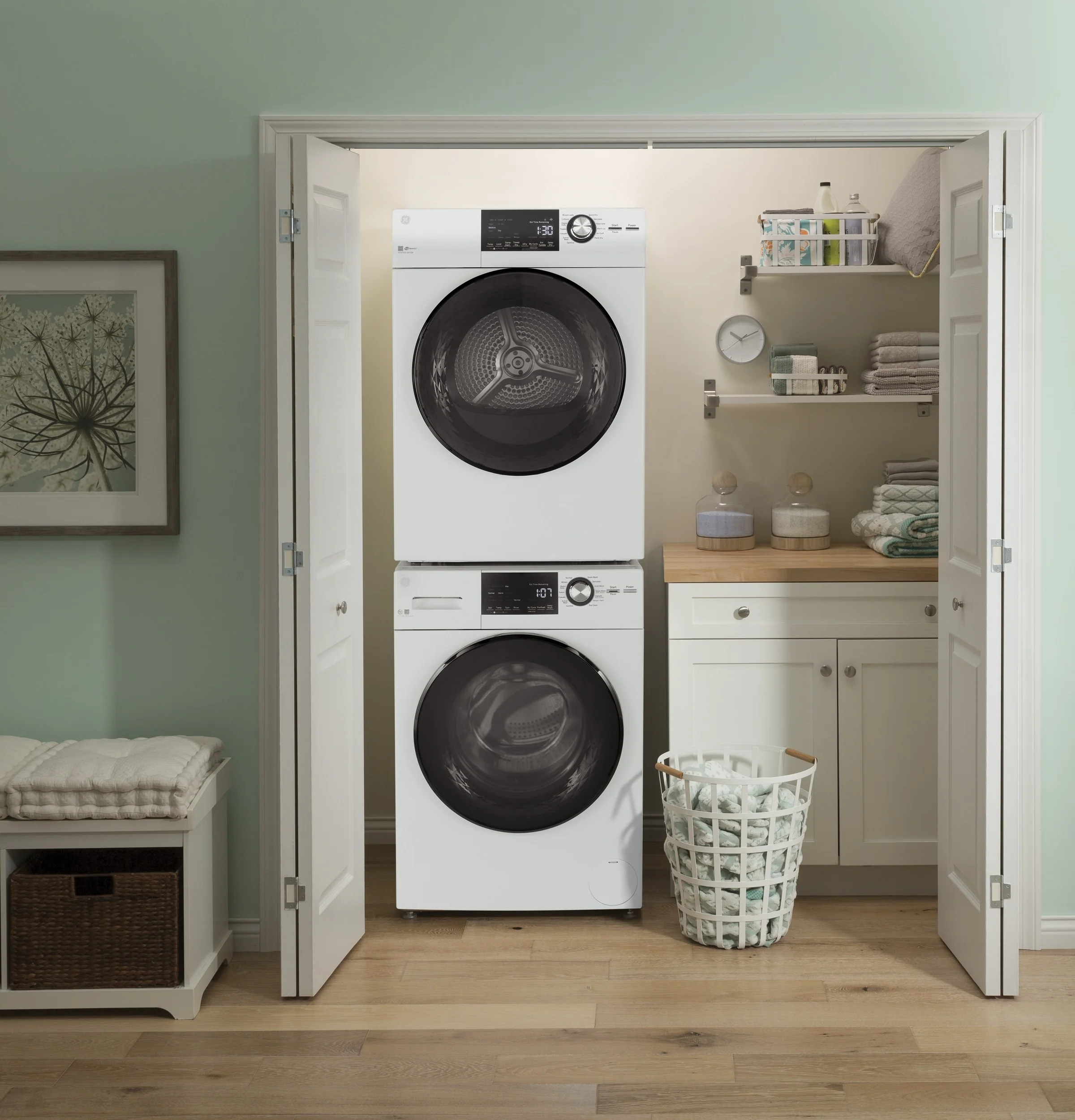 GE 4.3-cu ft Stackable Vented Electric Dryer, White - Image 5
