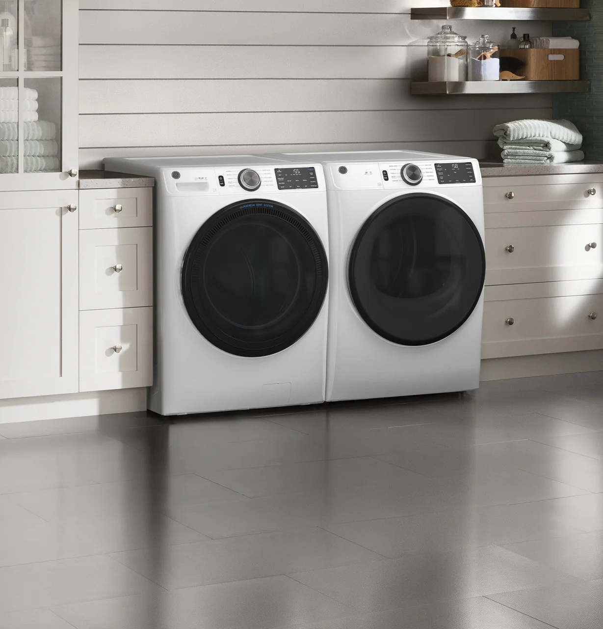 GE 7.8 cu. ft. Smart 240-Volt White Stackable Electric Vented Dryer with Sanitize Cycle, ENERGY STAR - Image 8