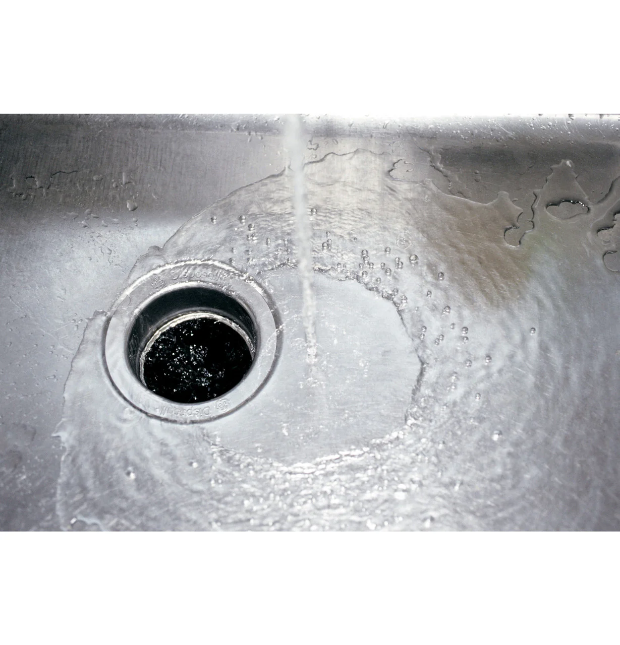 GE DISPOSALL 1/3-HP Continuous Feed Garbage Disposer, Corded (GFC325N) - Image 5