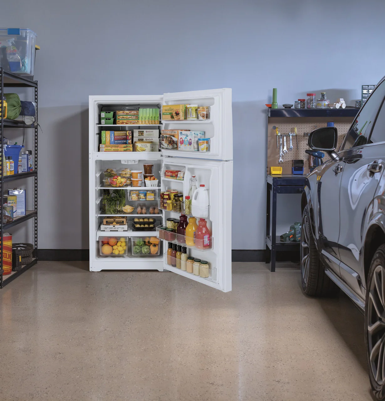 GE Garage-Ready 21.9-cu ft Top-Freezer Refrigerator (White) - Image 6