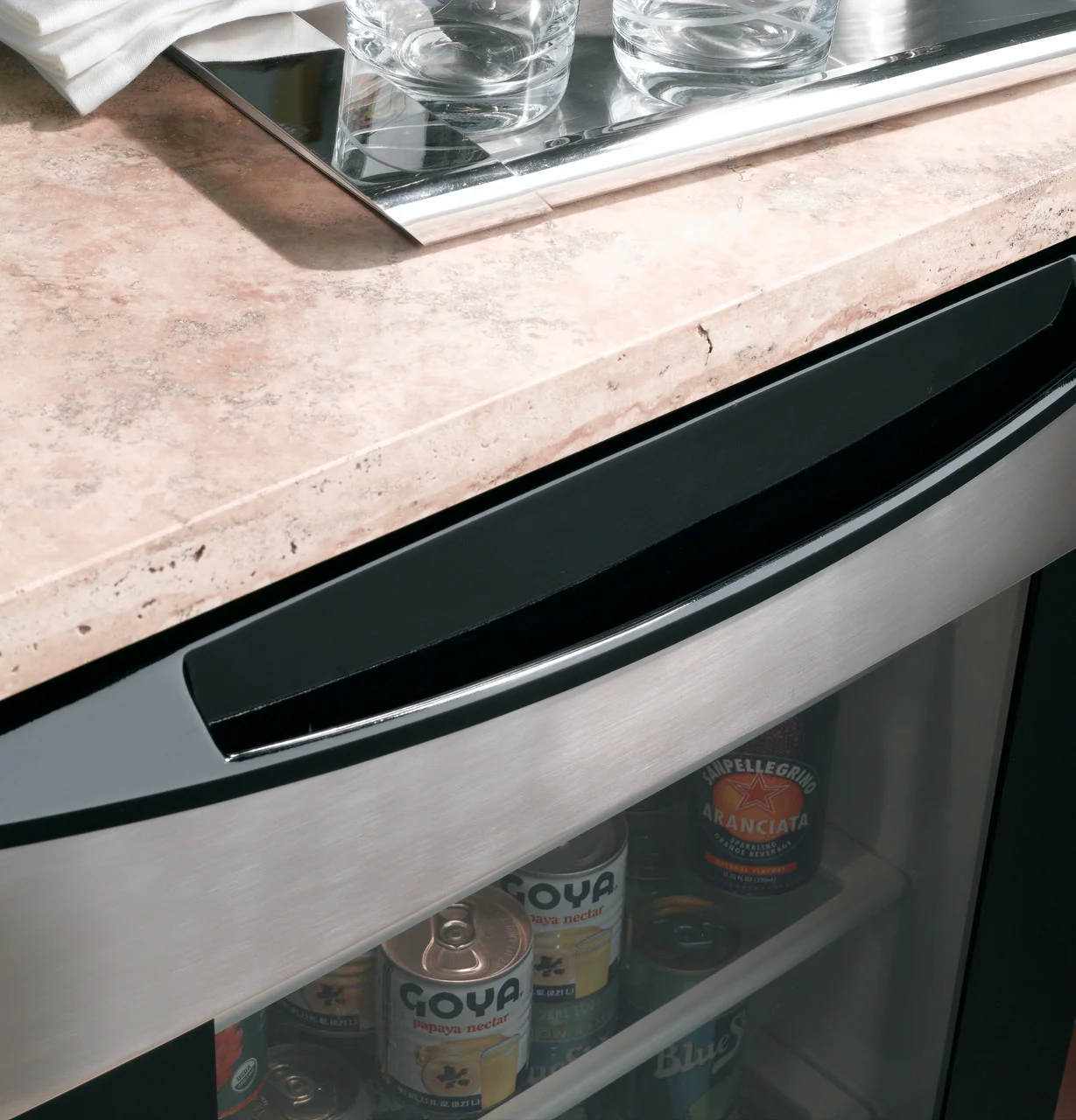 GE Profile 150-Can Capacity 5.3-cu ft Stainless Steel Freestanding/Built-In Beverage Center, Model PCR06BATSS - Image 7