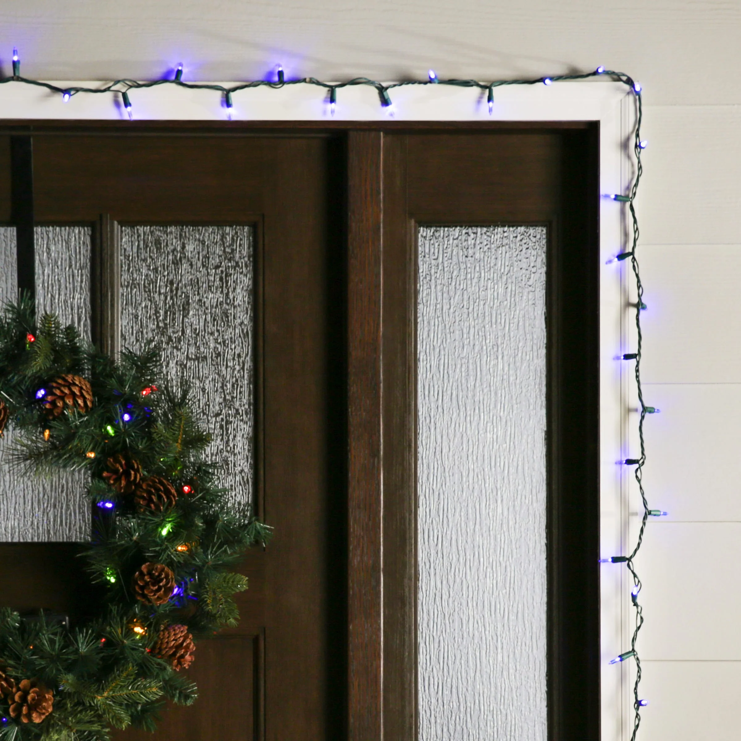 GE StayBright 100-Count 24.7-ft Blue LED Plug-In Christmas String Lights - Image 2