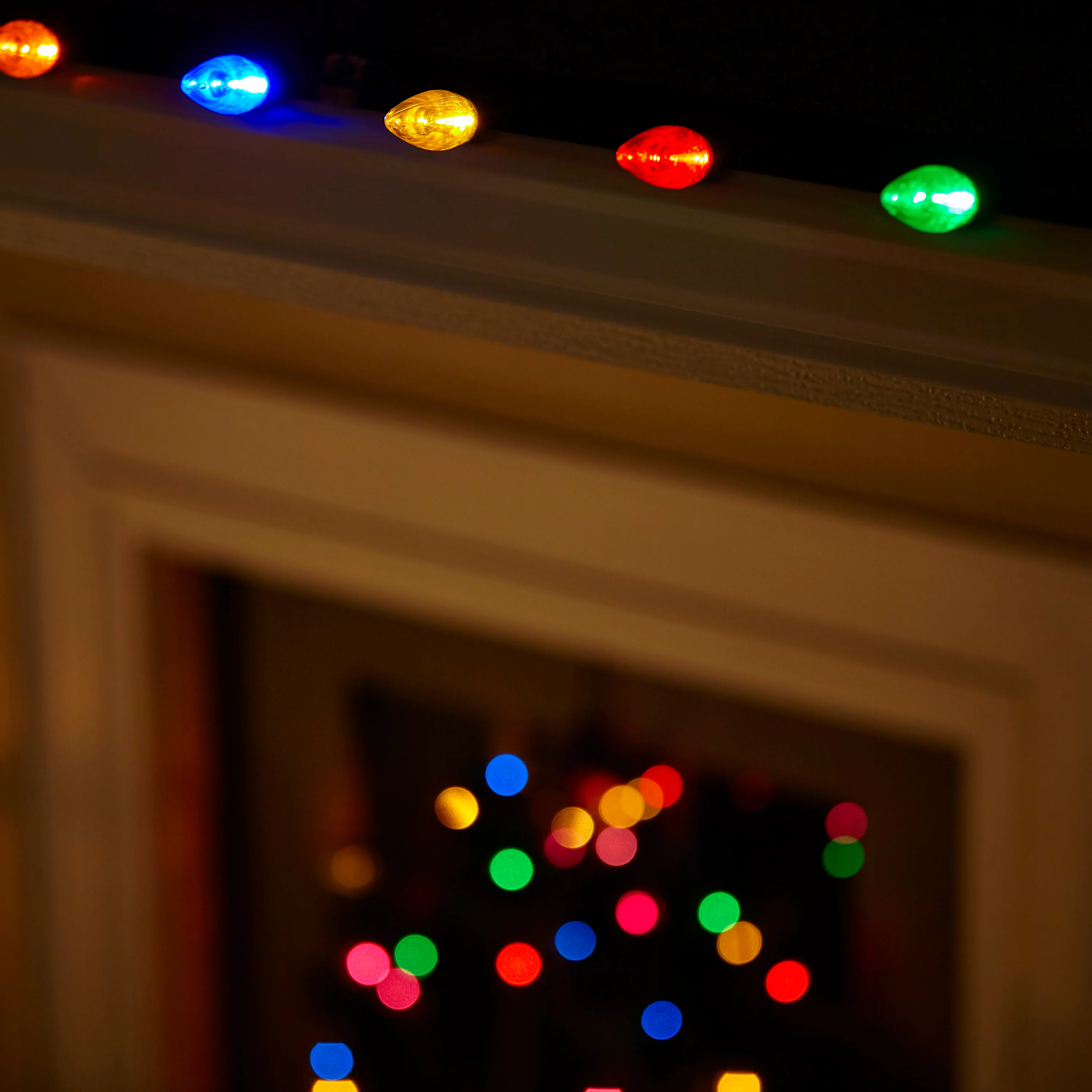 GE StayBright 25-Count 12-ft Multicolor LED Plug-In Christmas String Lights - Image 5