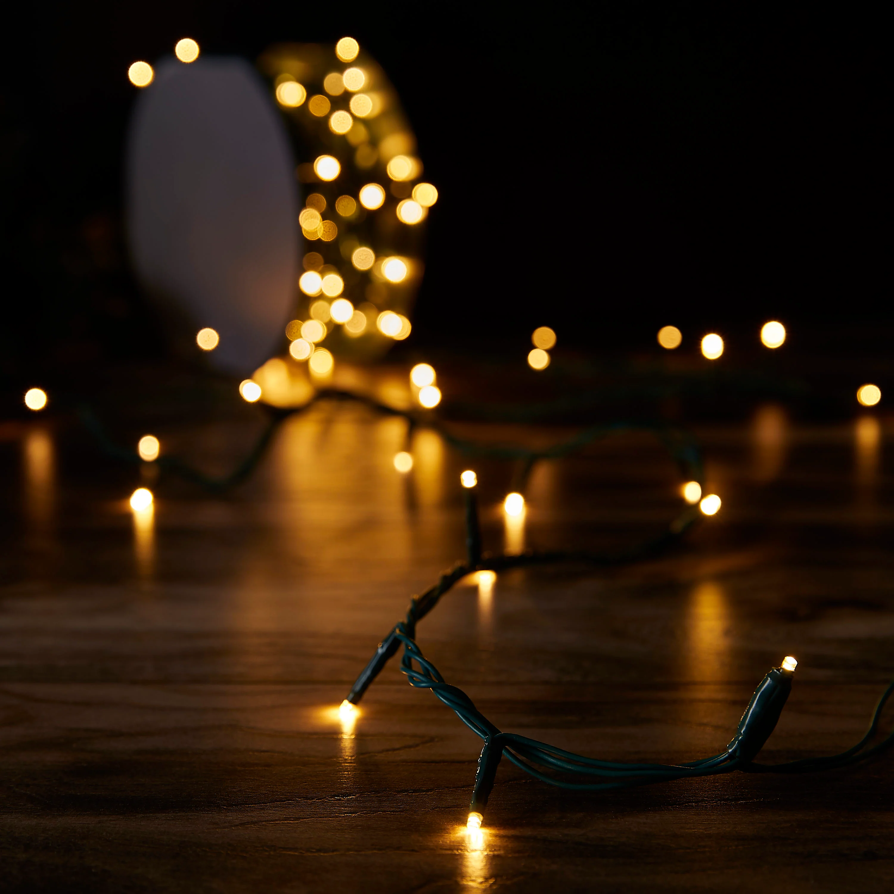 GE StayBright 250-Count 51.8-ft Warm White LED Plug-In Christmas String Lights - Image 5