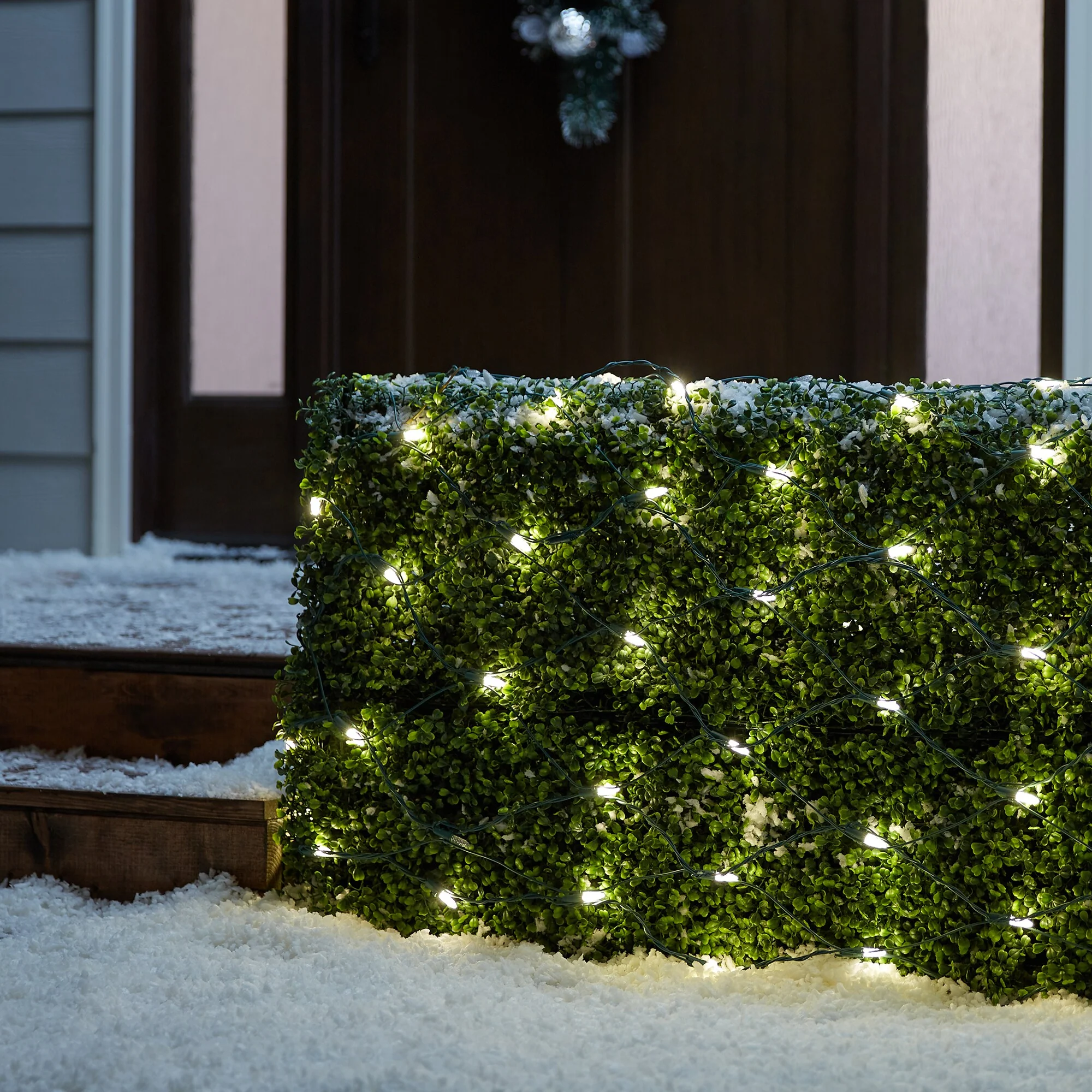 GE StayBright 5-ft x 4-ft Sparkling (Random) White LED 100-Count Mini Plug-In Christmas Net Lights - Image 2