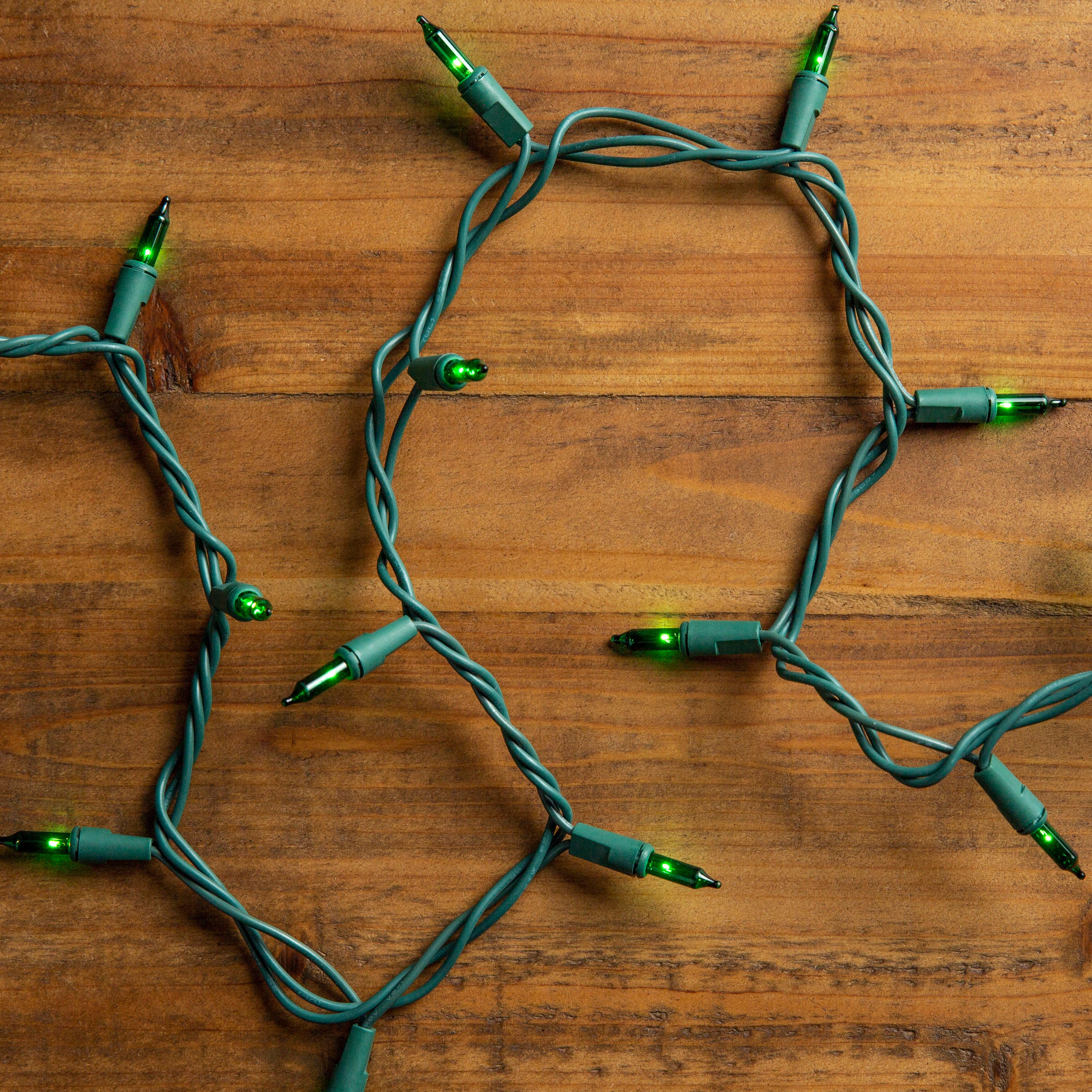 GE String-A-Long 100-Count 20.6-ft Green Incandescent Plug-In Christmas String Lights - Image 3