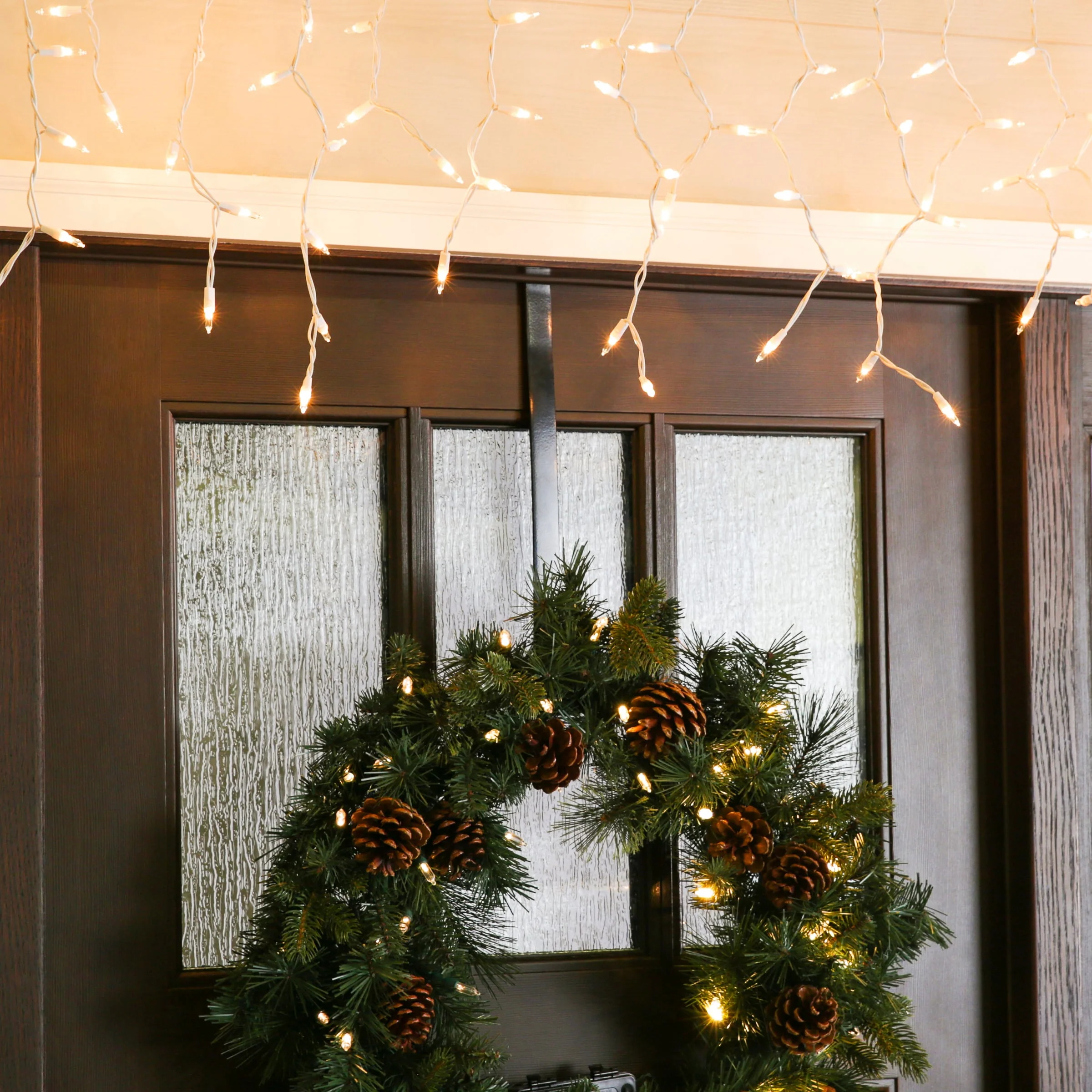 GE String-A-Long 300-Count Constant White Mini Incandescent Plug-In Christmas Icicle Lights - Image 2