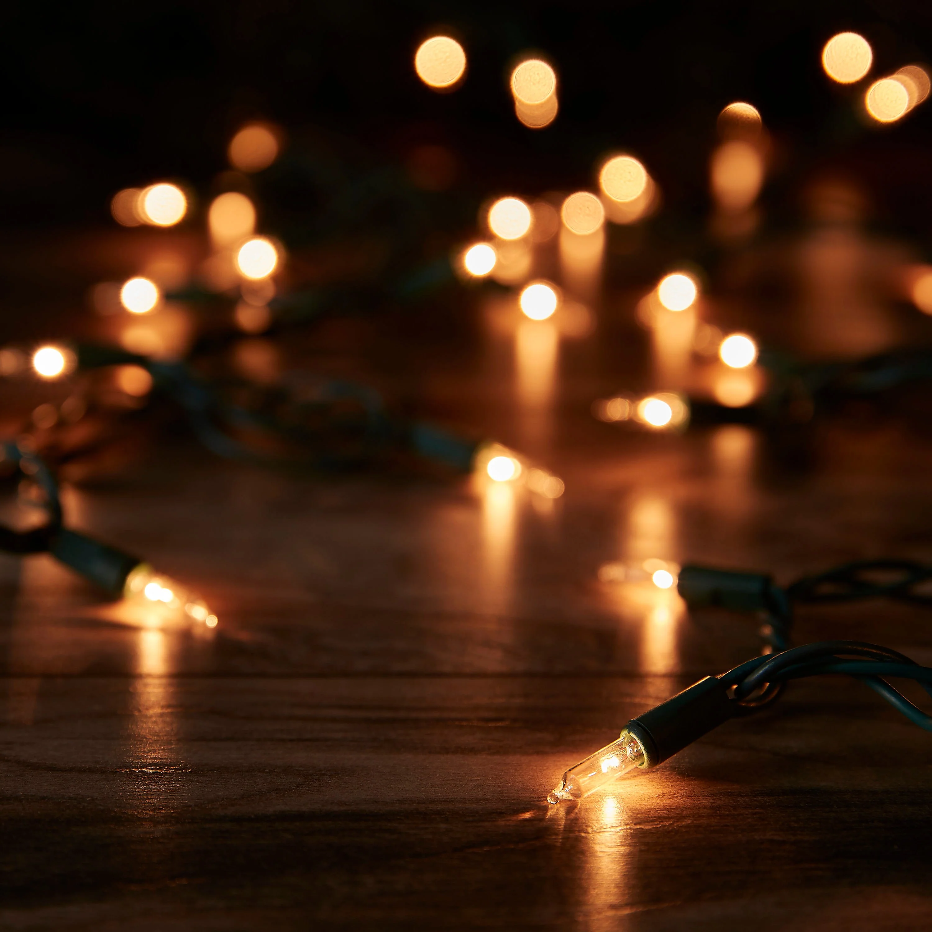 GE String-A-Long 450-Count 93.12-ft Clear White Incandescent Plug-In Christmas String Lights - Image 5