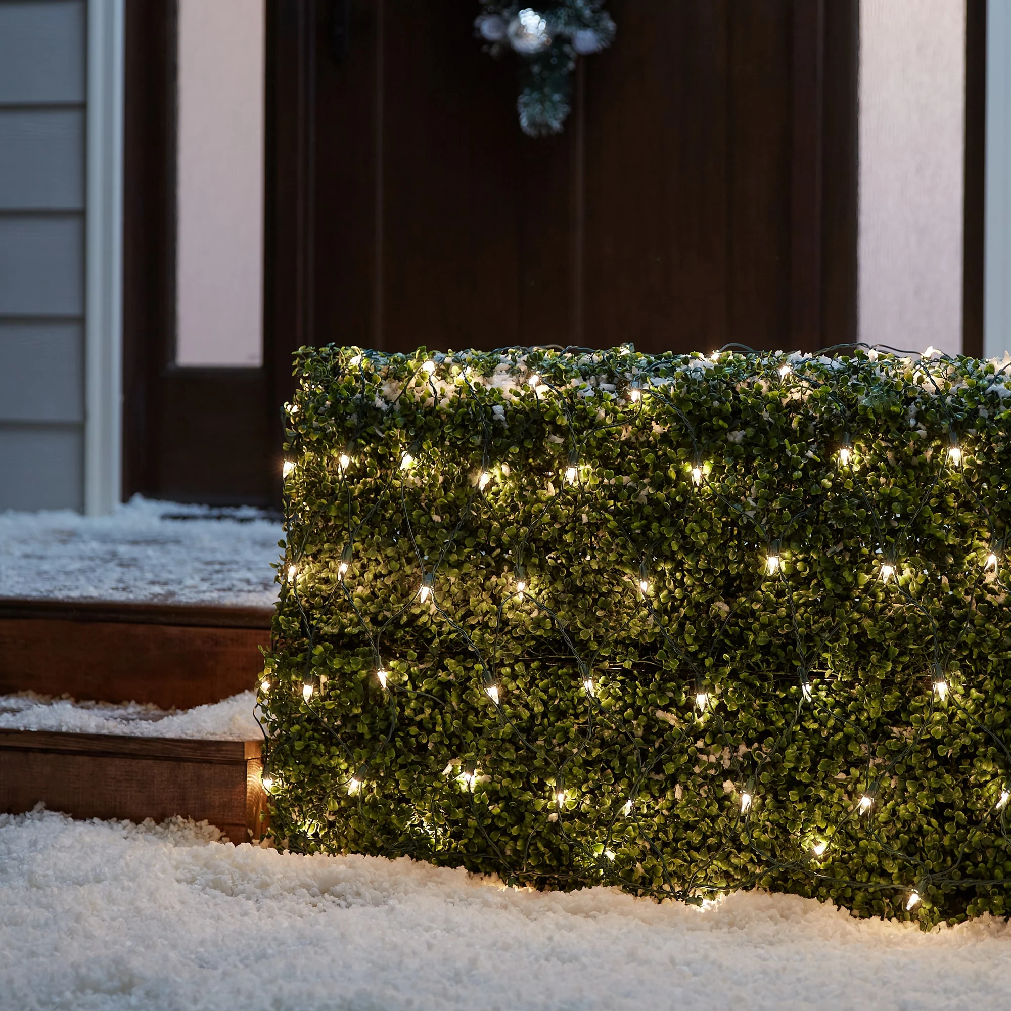 GE String-A-Long 6-ft x 4-ft Constant White Incandescent Mini Plug-In Christmas Net Lights - Image 2