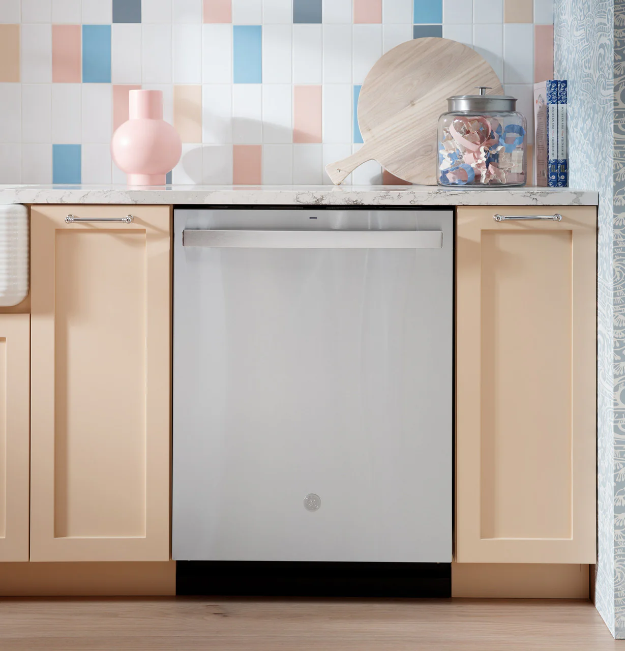 GE Top Control Tall Tub Dishwasher in Fingerprint Resistant Stainless Steel with Stainless Steel Tub, ENERGY STAR, 48 dBA - Image 6