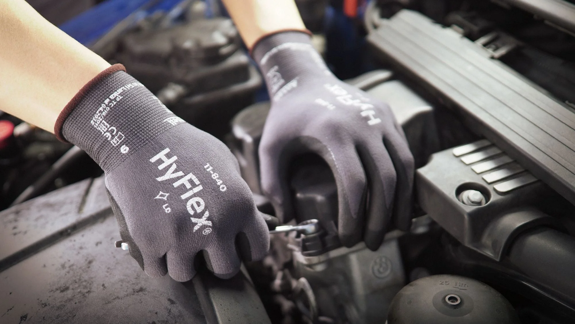 HYFLEX XS Gray Foam Nitrile Coated Gloves - ANSI Abrasion Level 4 - Image 4