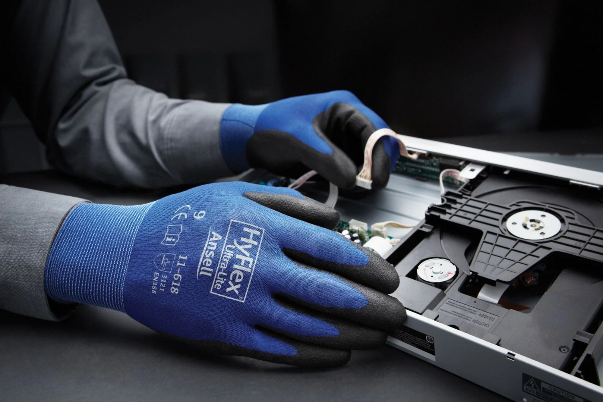 HYFLEX Blue Polyurethane-Coated Safety Gloves - Large - Image 5