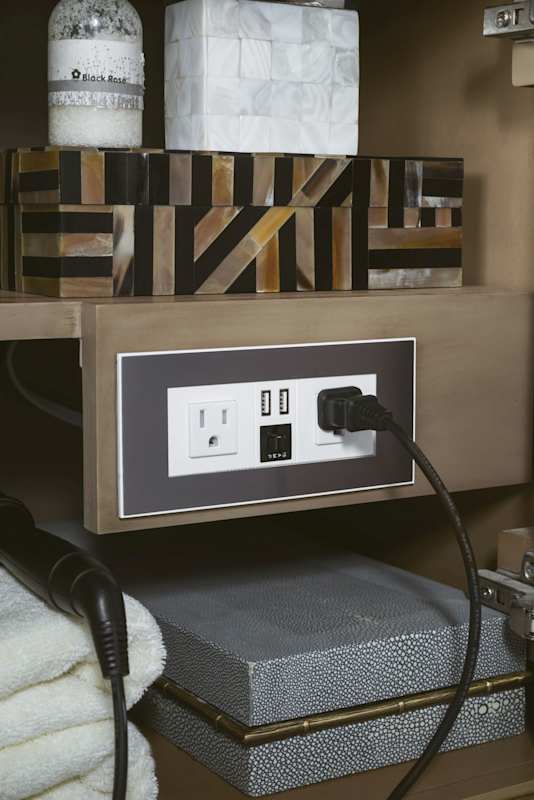 James Martin Vanities Linear 72" Double Basin Wood Vanity Set with USB/Electrical Outlet and Glossy White Solid Surface Top – Whitewashed Walnut - Image 7