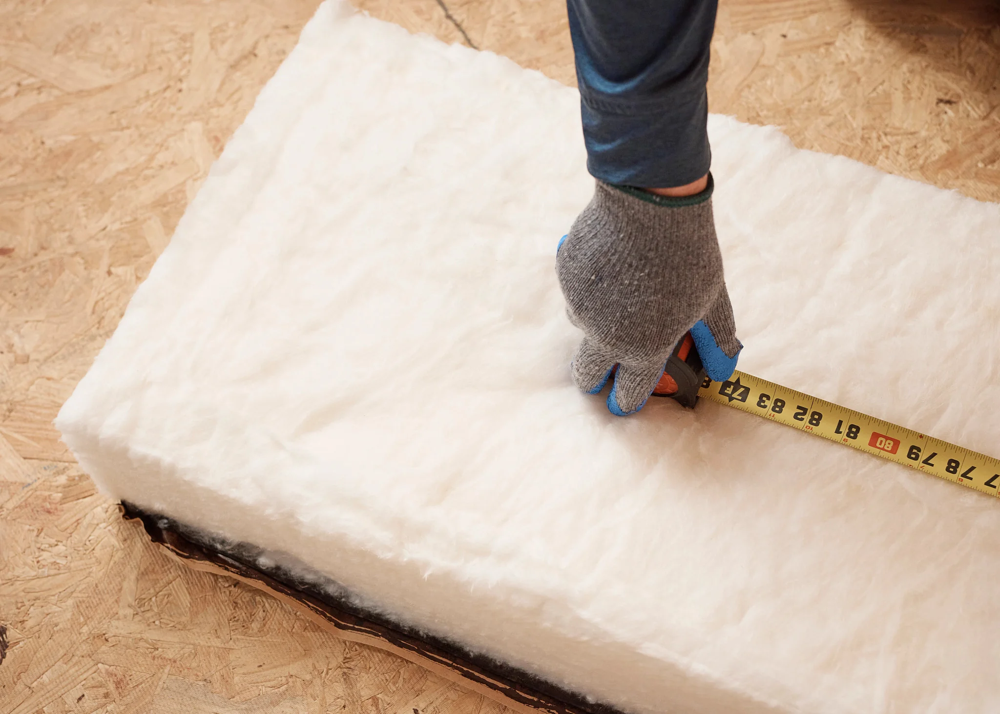 CertainTeed R-19 Kraft Faced Fiberglass Batt Insulation, 24 in x 48 in, 144 sq ft - Image 4