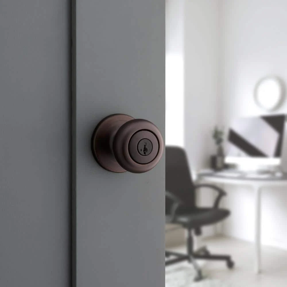 Kwikset Cove Keyed Entry Door Knob, Venetian Bronze, SmartKey Security - Image 7