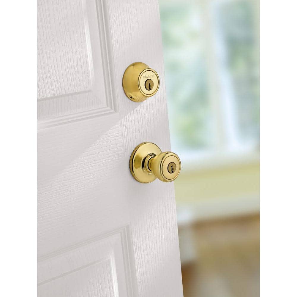 Kwikset Tylo Polished Brass Entry Door Knob & Double Cylinder Deadbolt Combo Pack with Microban Antimicrobial Technology - Image 4