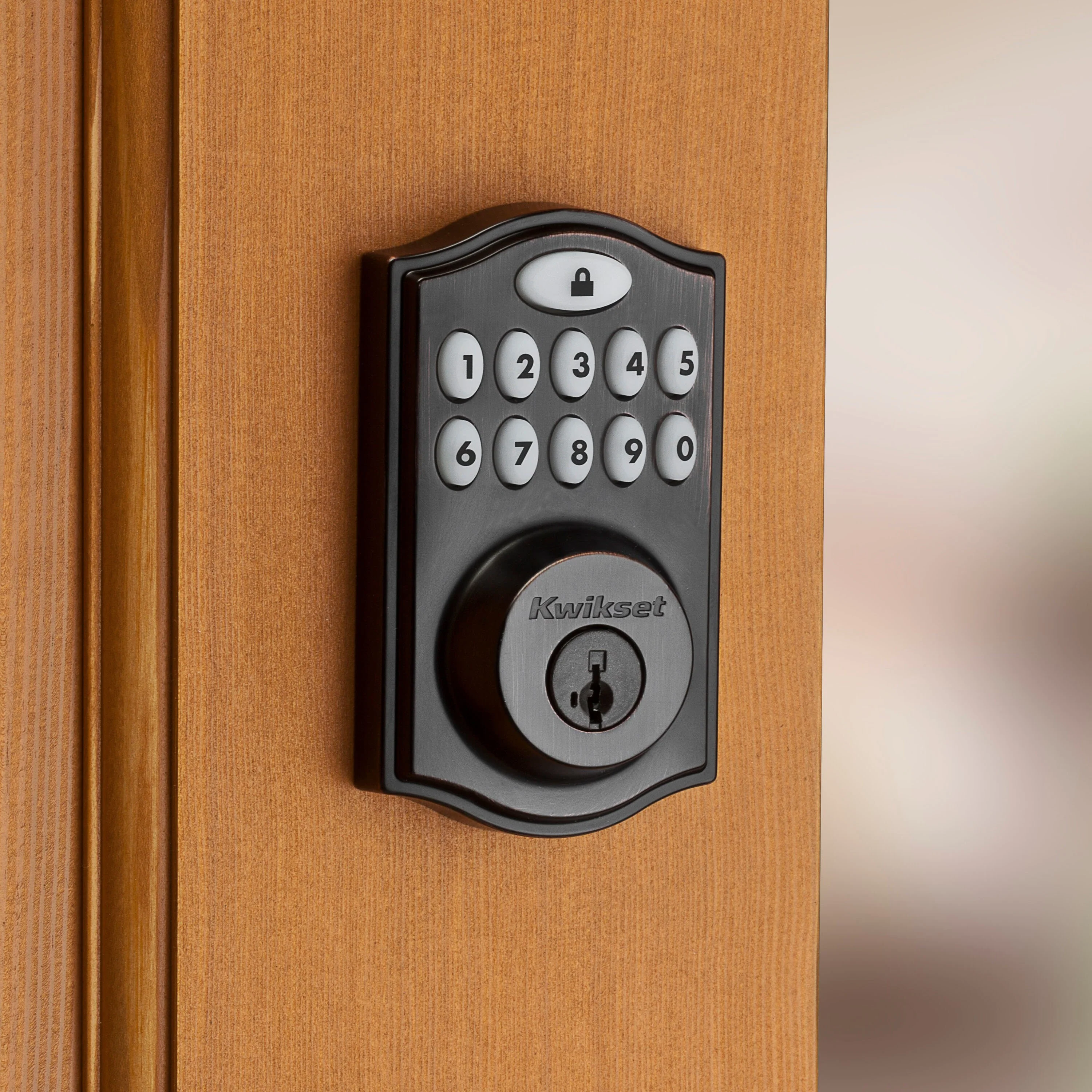 Kwikset Z-Wave SmartCode Venetian Bronze Single Cylinder Electronic Deadbolt featuring Tustin Hall/Closet Lever - Image 5