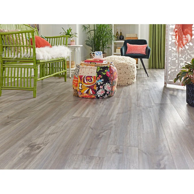 Style Selections Ash Maple 7-mm T x 7-in W x 50-in L Wood Plank Laminate Flooring (26.8-sq ft / Carton) - Image 5