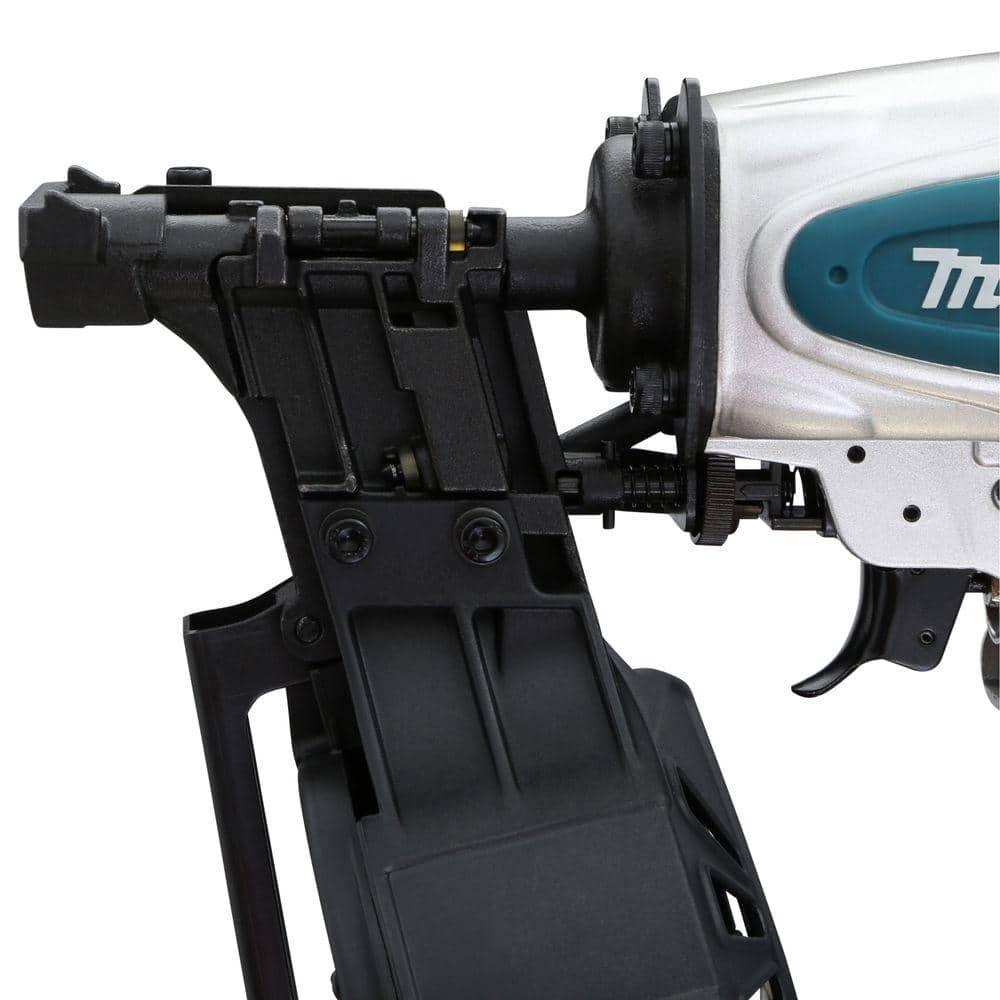 Makita 1-3/4 in. 15° Roofing Coil Nailer - Image 5