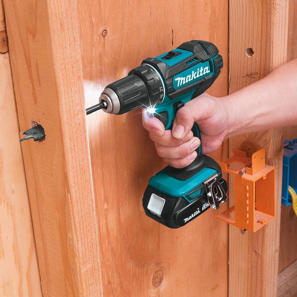 Makita 1.5Ah 18V LXT Lithium‑Ion Compact Cordless 1/2 in. Driver‑Drill Kit (XFD10SY) - Image 6
