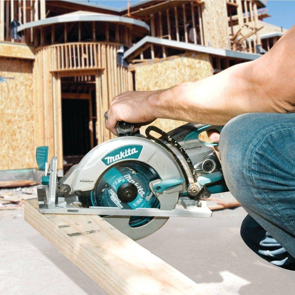 Makita 15 Amp 7-1/4 in. Corded Lightweight Magnesium Hypoid Circular Saw with built in fan and 24T Carbide blade - Image 9