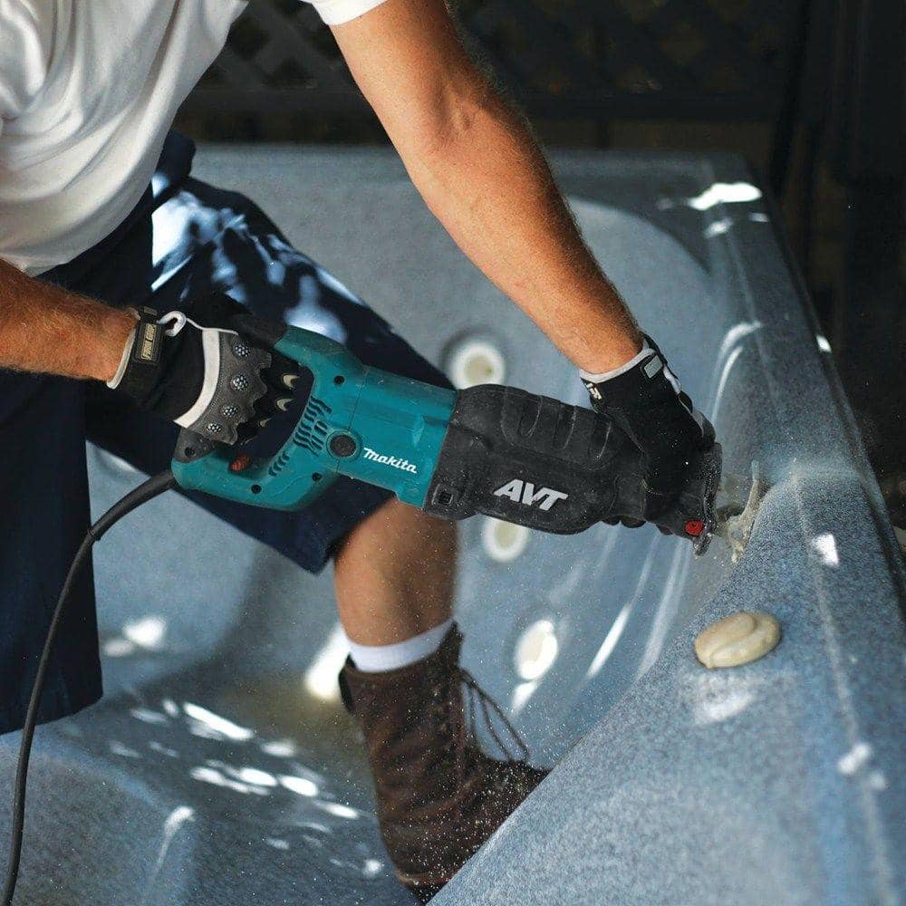 Makita 15 Amp Reciprocating Saw JR3070CTZ with AVT and Case - Image 2