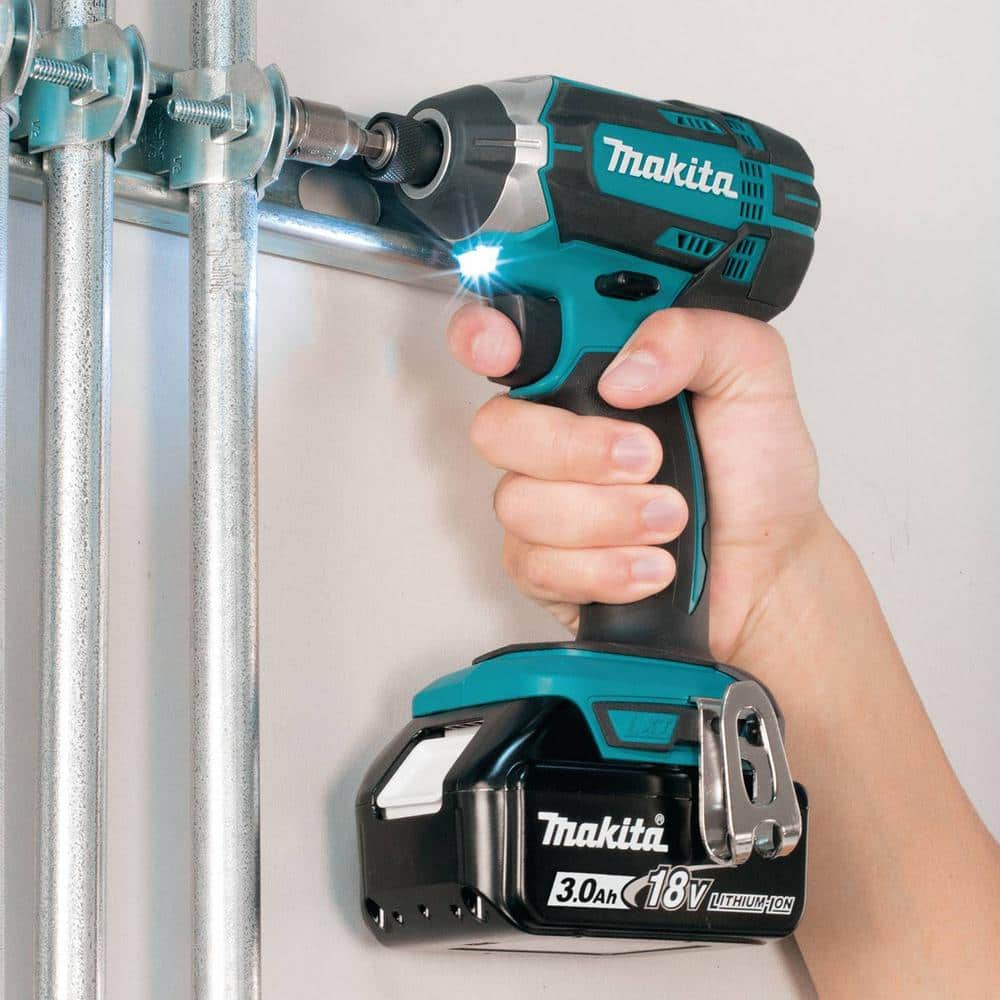Makita 18V 3.0Ah LXT Lithium‑Ion Cordless Combo Kit (7‑Piece) – XT704 - Image 3