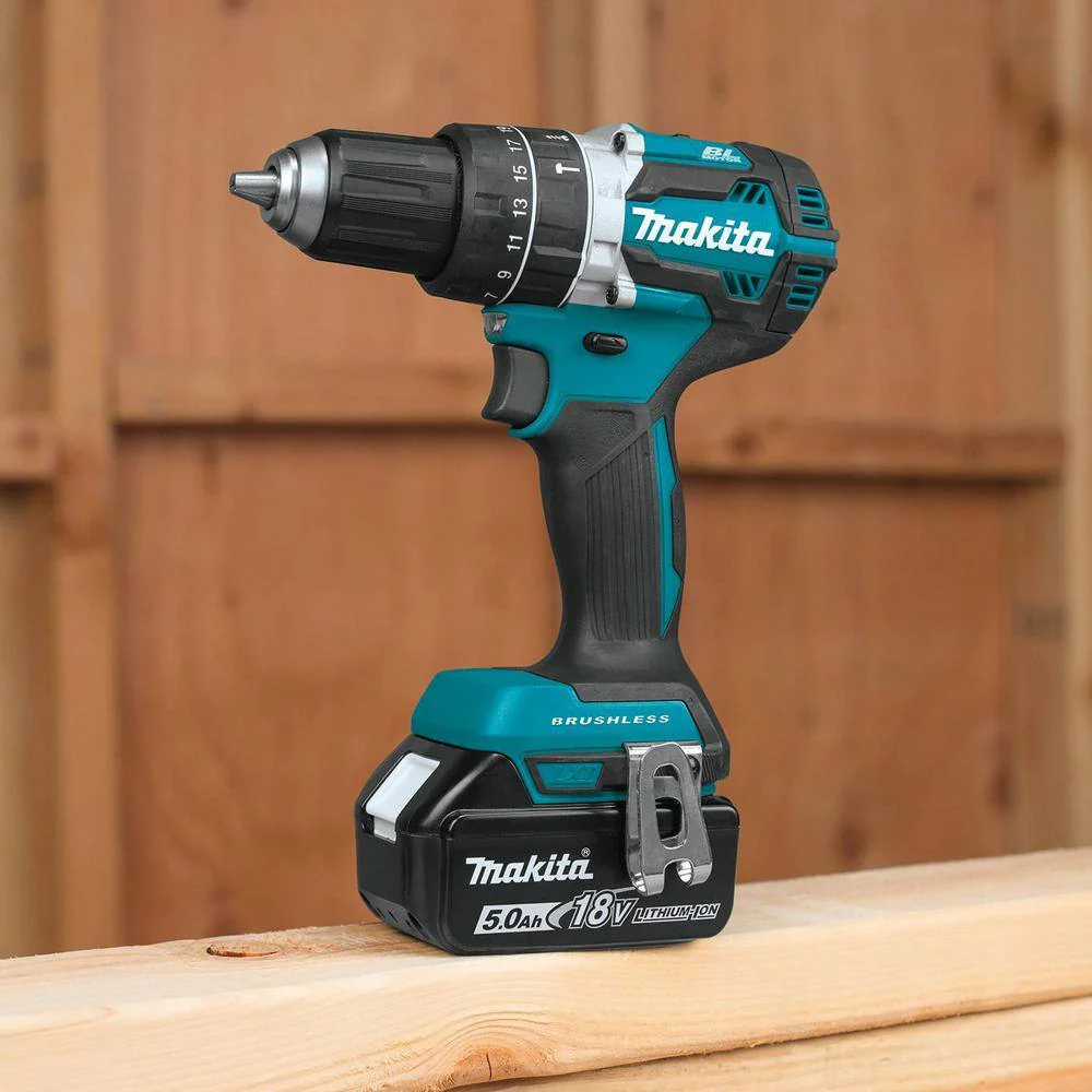 Makita 18V 5.0Ah LXT Lithium‑Ion Compact Brushless Cordless 1/2 in. Hammer Driver‑Drill Kit (XPH12T) - Image 3