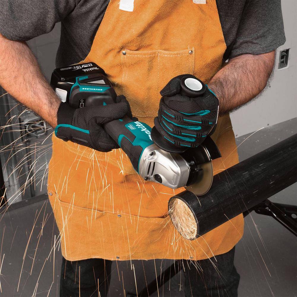 Makita 18V LXT 5.0Ah Brushless Cordless 4-1/2 in./5 in. Paddle Switch Cut-Off/Angle Grinder Kit (XAG11T) - Image 4