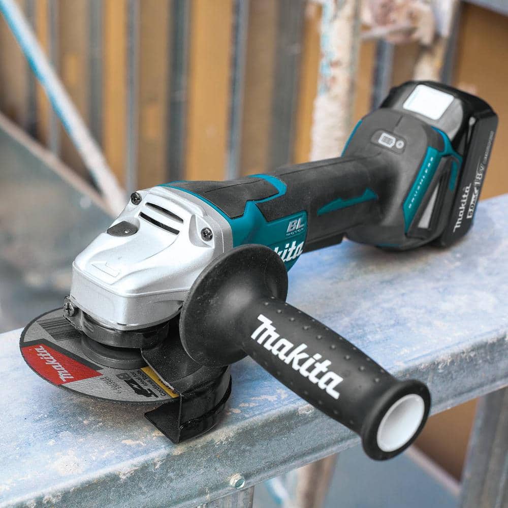 Makita 18V LXT 5.0Ah Brushless Cordless 4-1/2 in./5 in. Paddle Switch Cut-Off/Angle Grinder Kit (XAG11T) - Image 5
