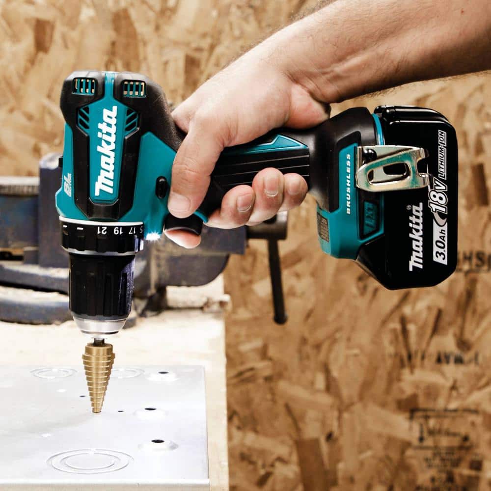 Makita 18V LXT Lithium-Ion Brushless Cordless 1/2 in. Driver-Drill Kit, 3.0Ah - Image 7