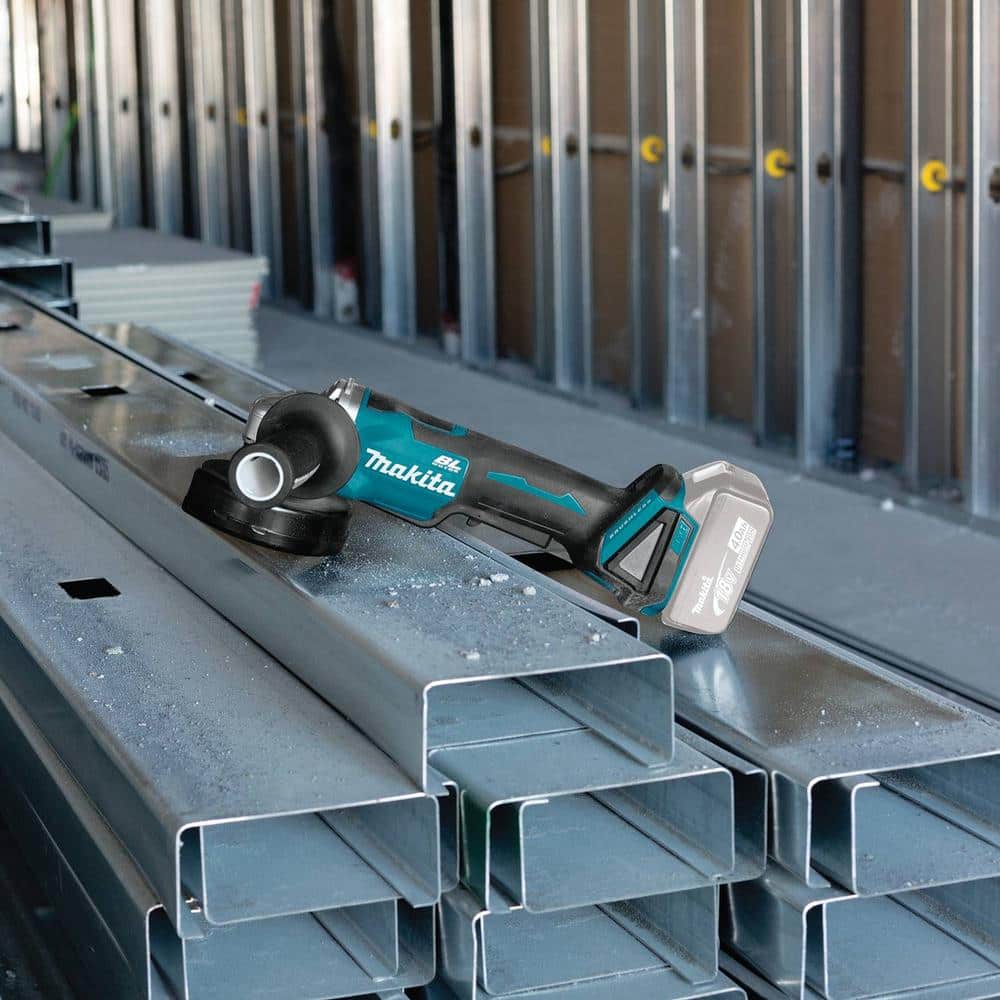 Makita 18V LXT Lithium‑Ion Brushless Cordless 4-1/2 in./5 in. Paddle Switch Cut‑Off/Angle Grinder (Tool‑Only) - Image 2