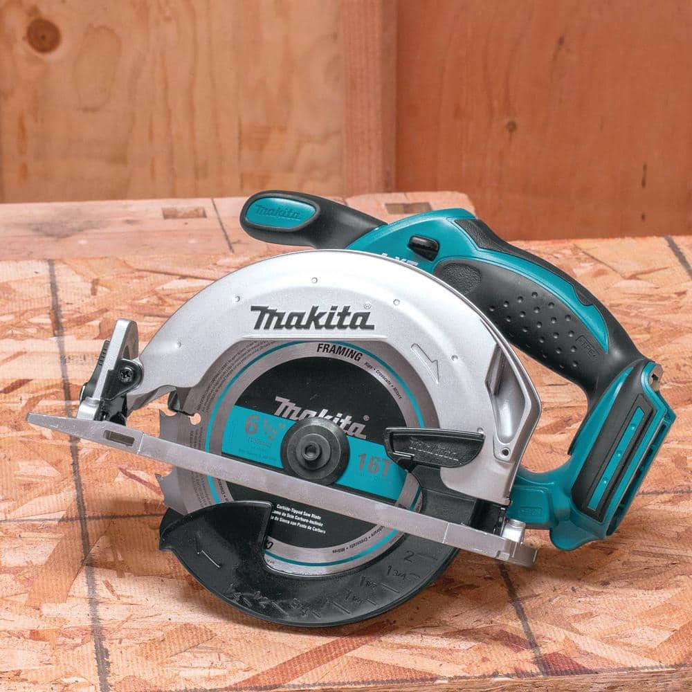 Makita 18V LXT Lithium-Ion Cordless Combo Kit (7-Piece) - Image 3