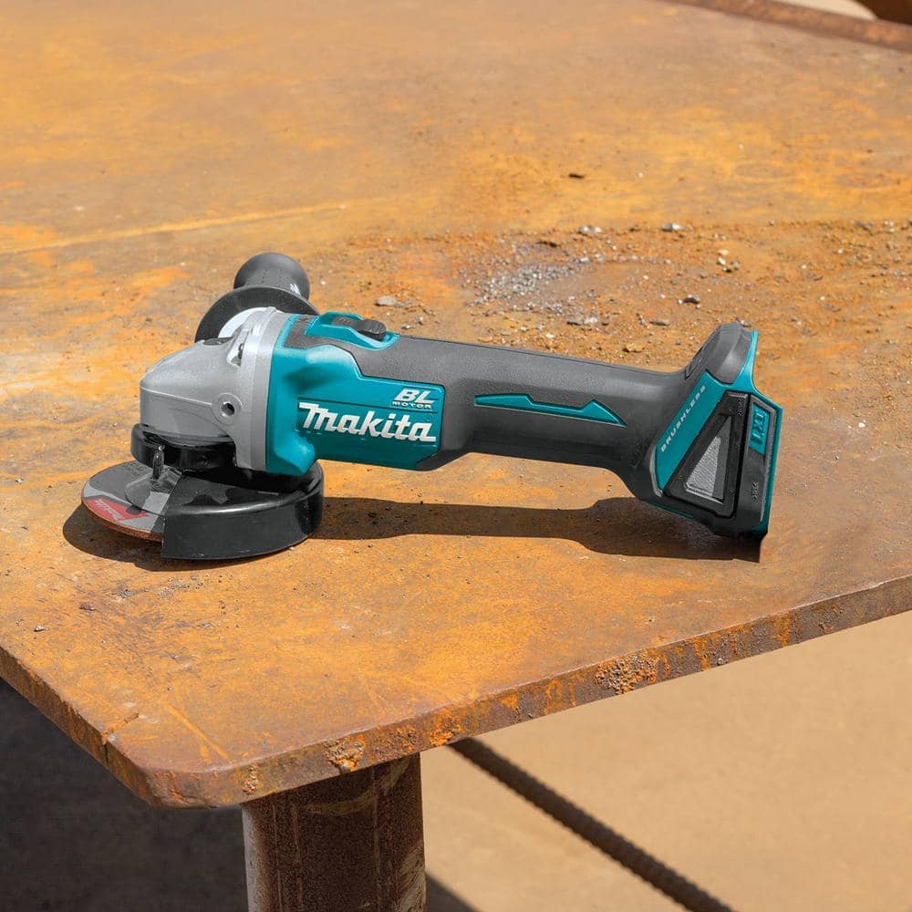 Makita 18V LXT Lithium-Ion Cordless Combo Kit (7-Piece) - Image 5