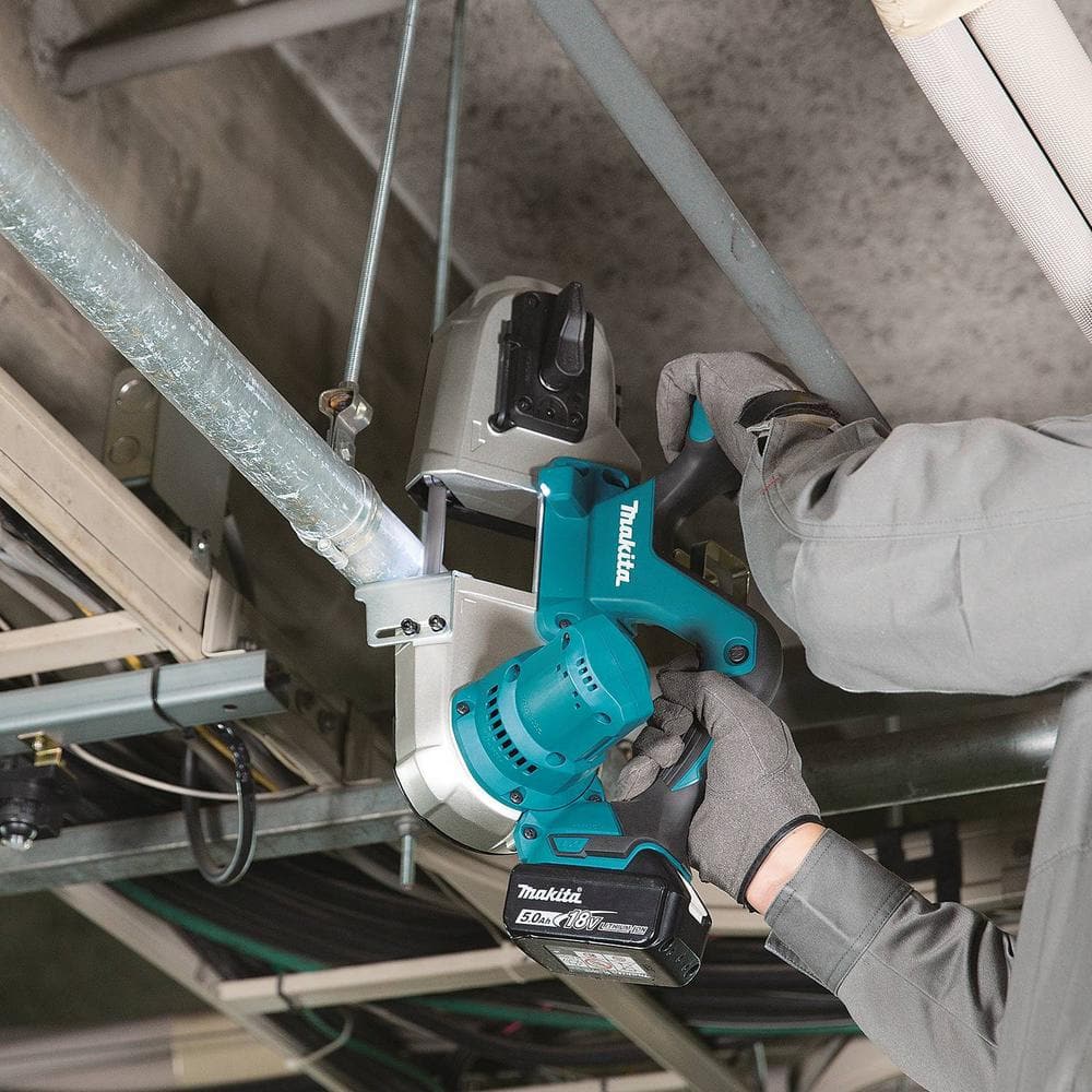 Makita 18V LXT Lithium‑Ion Cordless Compact Band Saw Kit (5.0Ah) - Image 3
