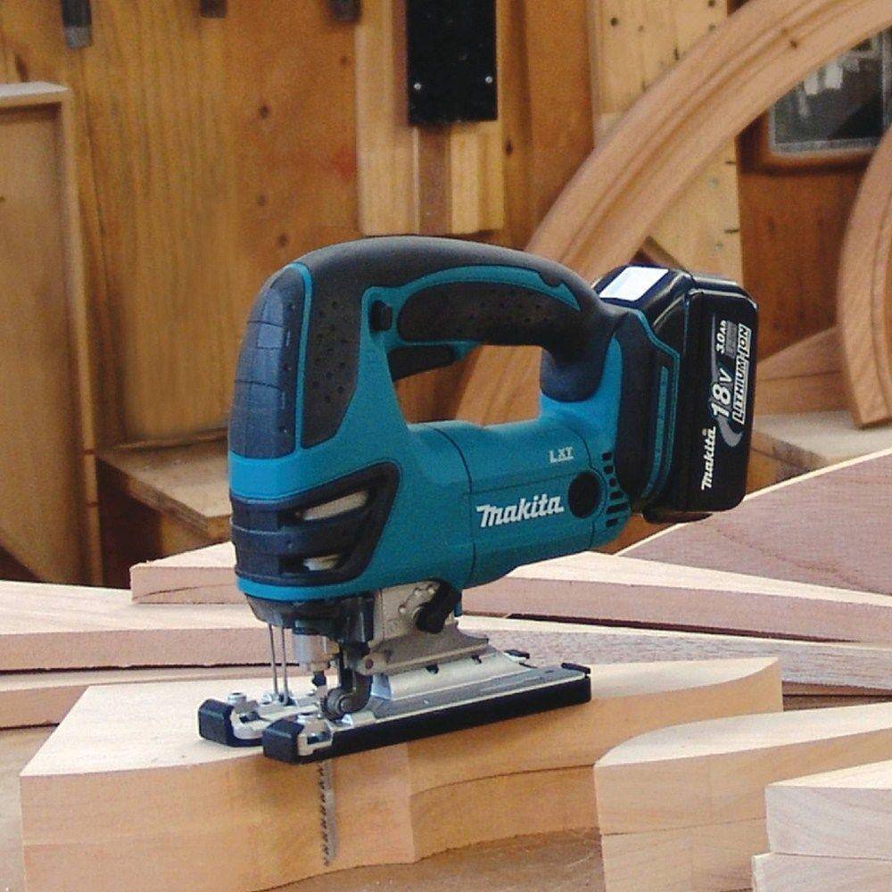 Makita 18V LXT Lithium‑Ion Cordless Jig Saw Kit (XVJ03) - Image 6