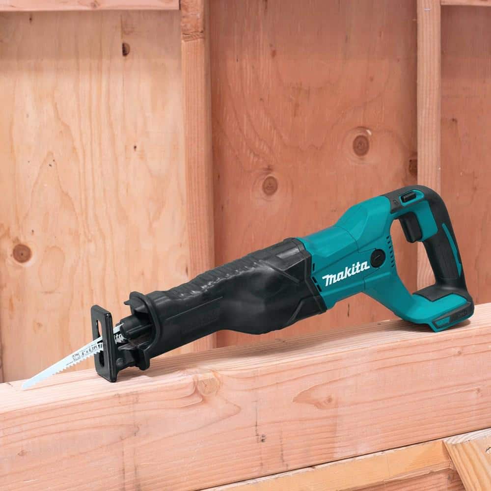 Makita 18V LXT Lithium-Ion Cordless Reciprocating Saw (Tool-Only), XRJ04Z - Image 6