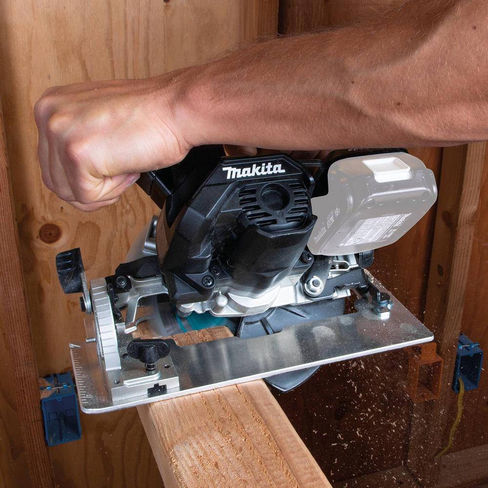 Makita 18V LXT Lithium‑Ion Sub‑Compact Brushless Cordless 6-1/2 in. Circular Saw, AWS Capable (Tool‑Only) - Image 4