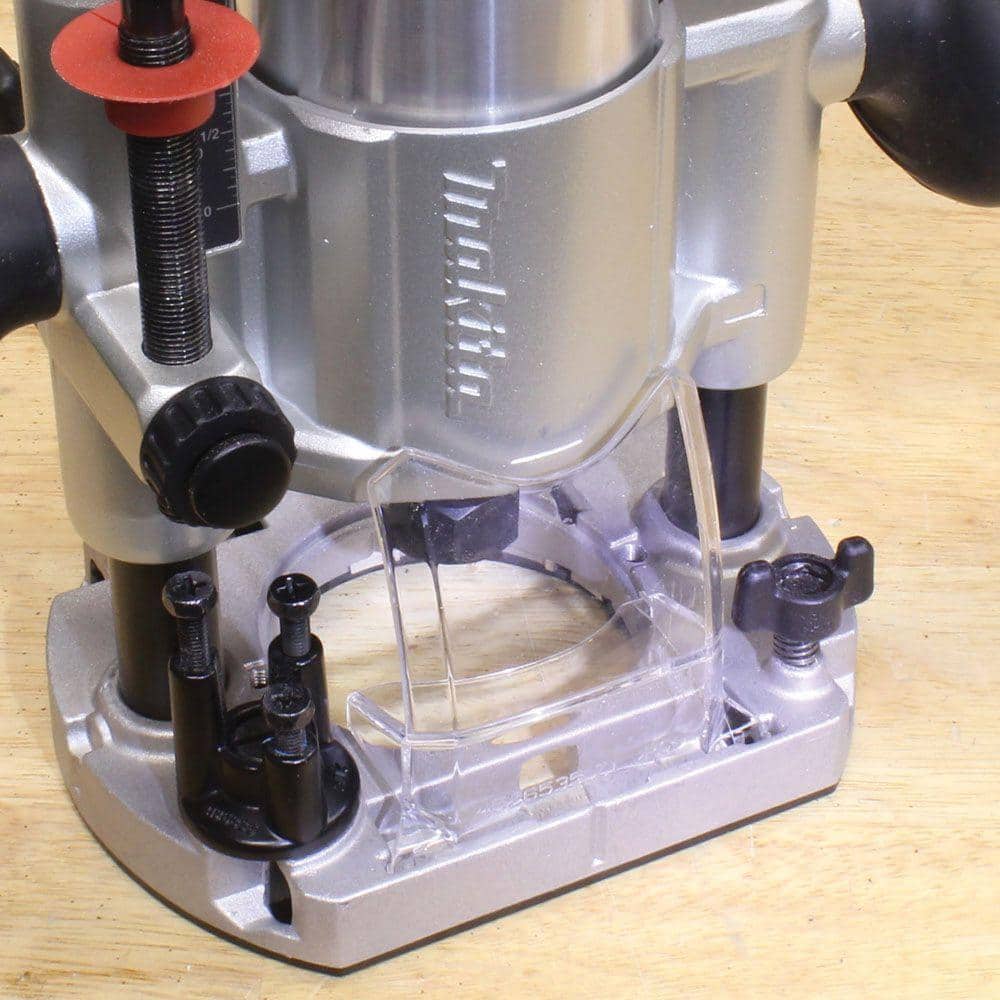 Makita 6.5 Amp 1-1/4 HP Corded Variable-Speed Compact Router Kit with Plunge Base, 1/4 in. Collet, Straight Guide & (2) Wrenches - Image 4