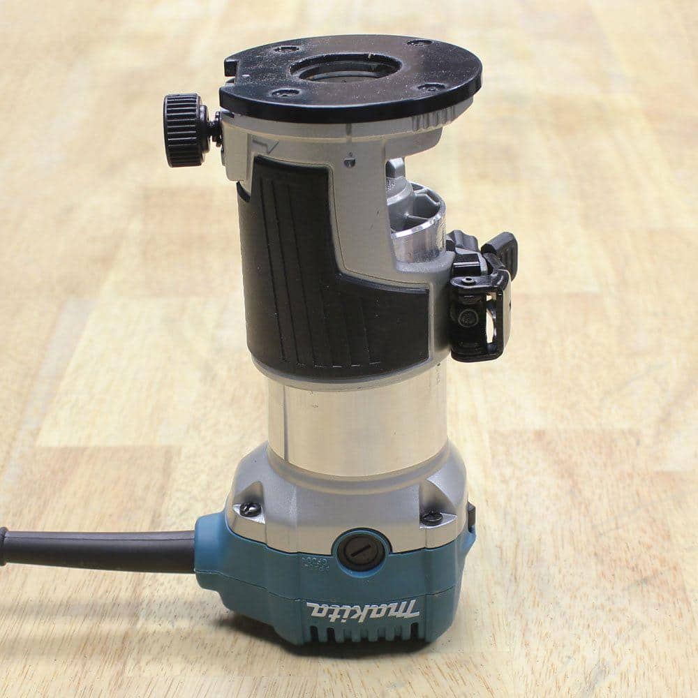 Makita 6.5 Amp 1-1/4 HP Corded Variable-Speed Compact Router Kit with Plunge Base, 1/4 in. Collet, Straight Guide & (2) Wrenches - Image 5