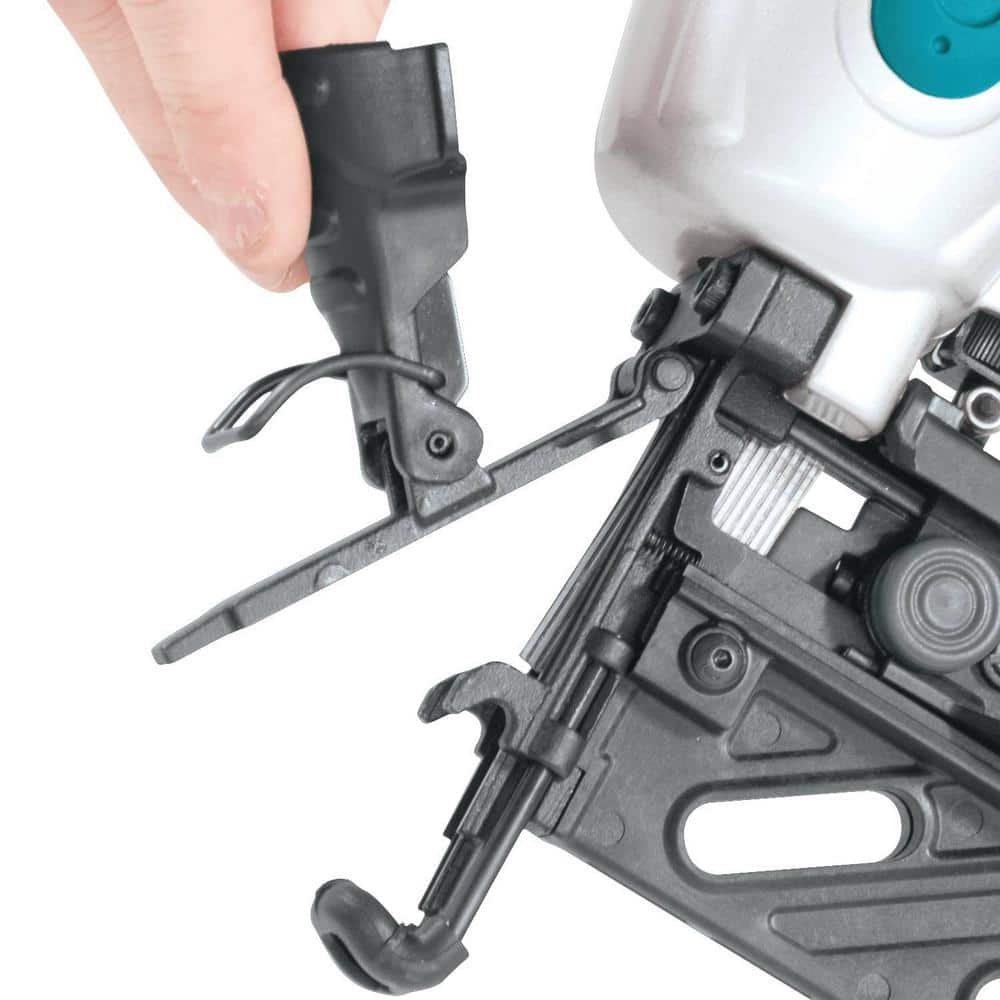 Makita Pneumatic 16-Gauge 2-1/2 in. Straight Finish Nailer (AF601) - Image 6