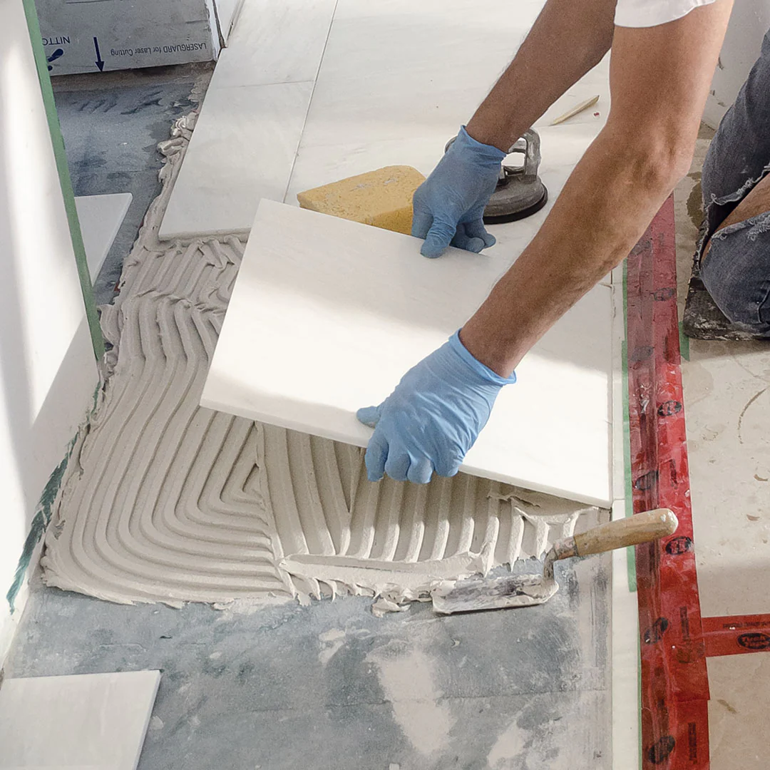 MAPEI UltraFlex 2 50-lb White Powder Thinset Mortar - Image 4